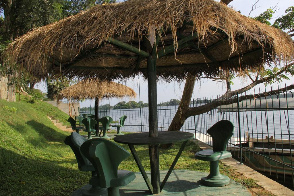 Lake Wind Hotel تيساماهاراما المظهر الخارجي الصورة