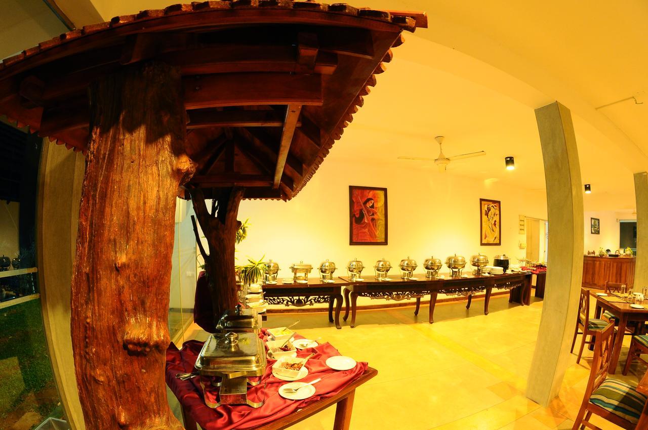 Lake Wind Hotel تيساماهاراما المظهر الخارجي الصورة