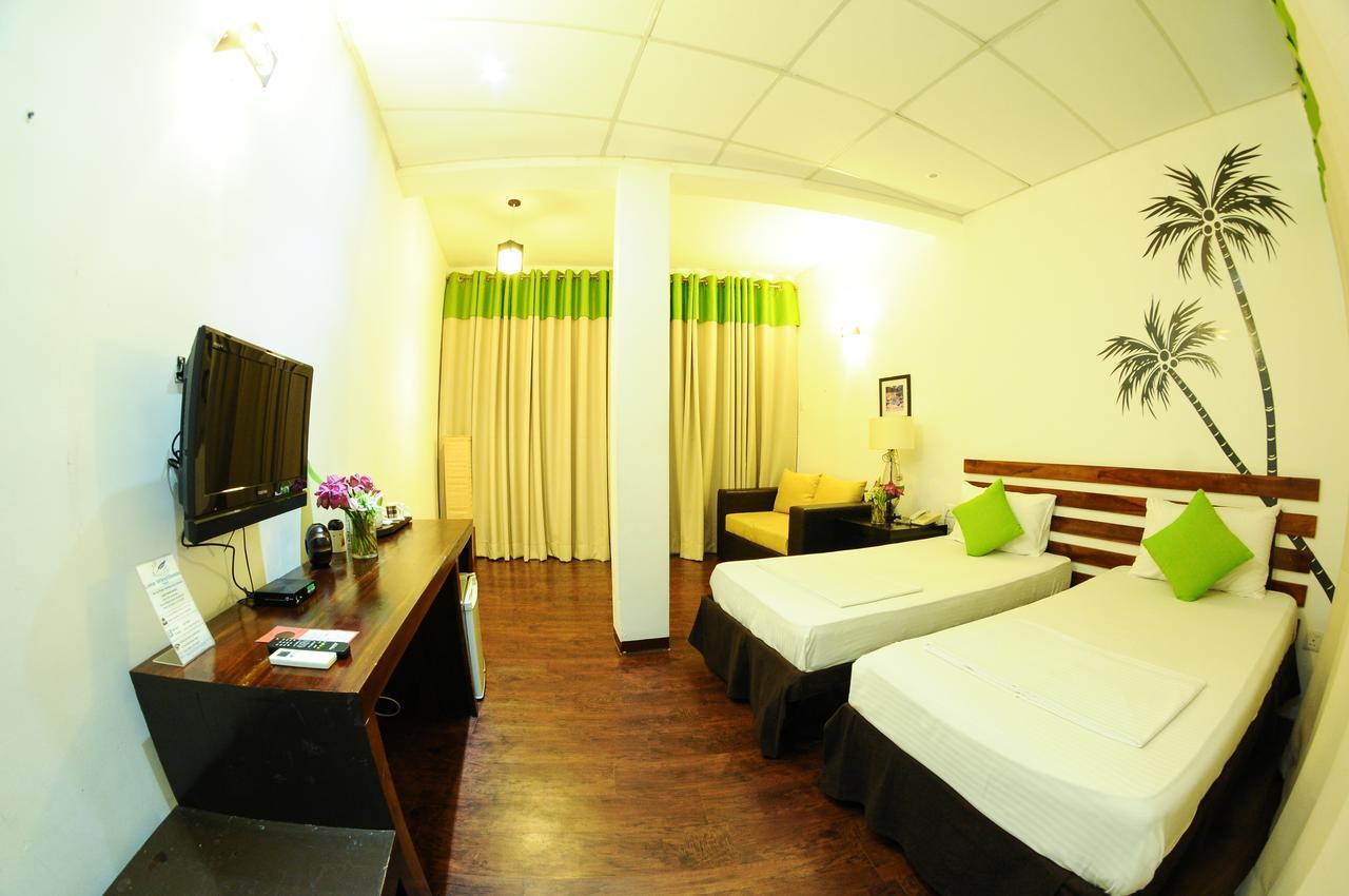 Lake Wind Hotel تيساماهاراما المظهر الخارجي الصورة