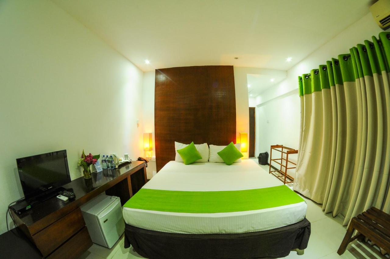 Lake Wind Hotel تيساماهاراما المظهر الخارجي الصورة