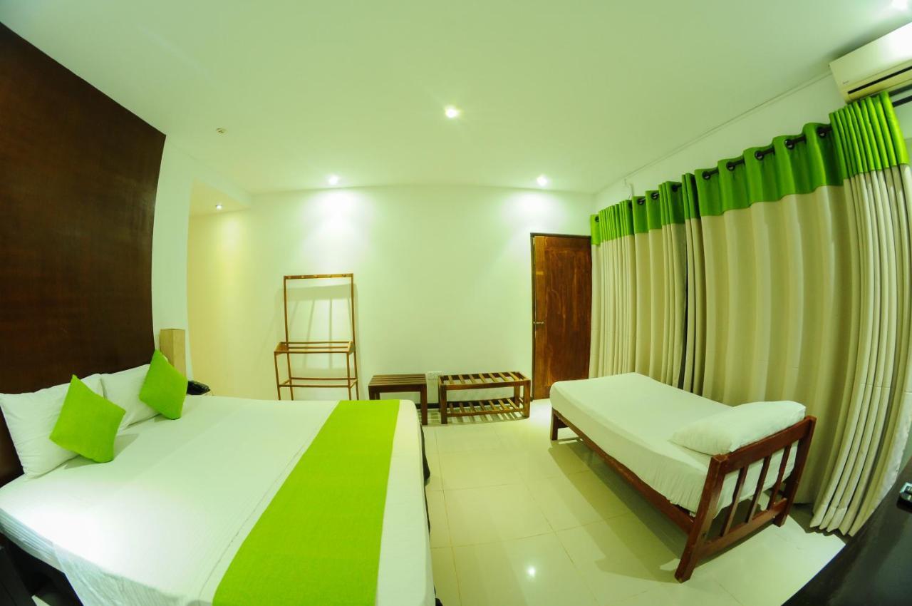 Lake Wind Hotel تيساماهاراما المظهر الخارجي الصورة